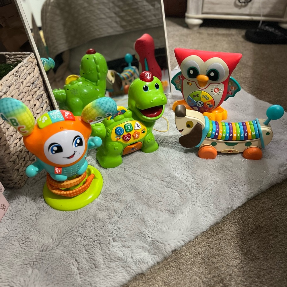 Green and Red Learning Toys Set